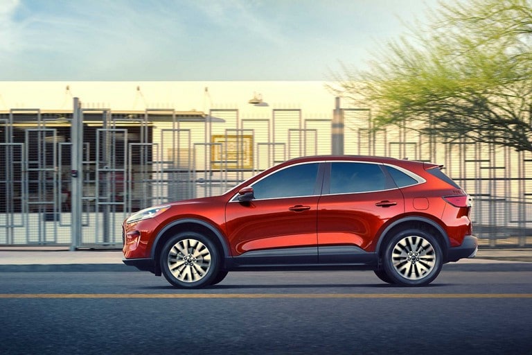 Ford focus plug store in hybrid 2021