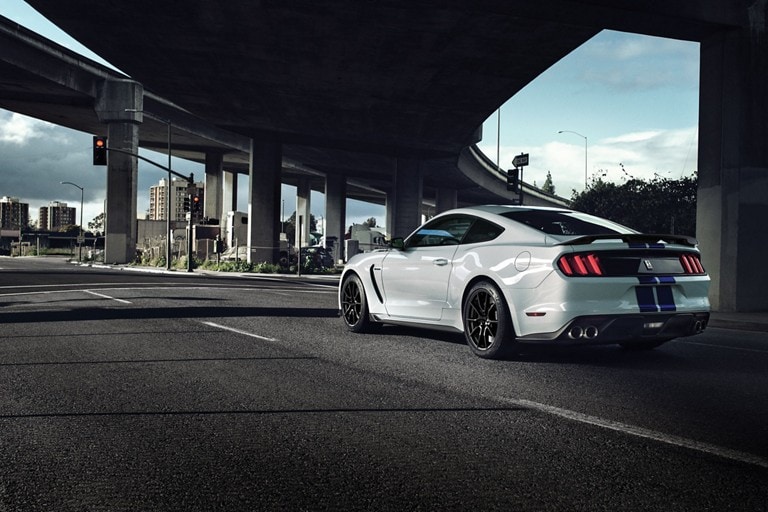 Ford Mustang Shelby GT350 picture gallery - CarWale