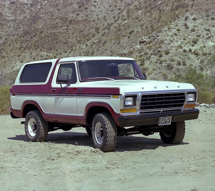 2nd Generation Bronco (1978 - 1979): Bronco Goes Bigger | Ford® Bronco